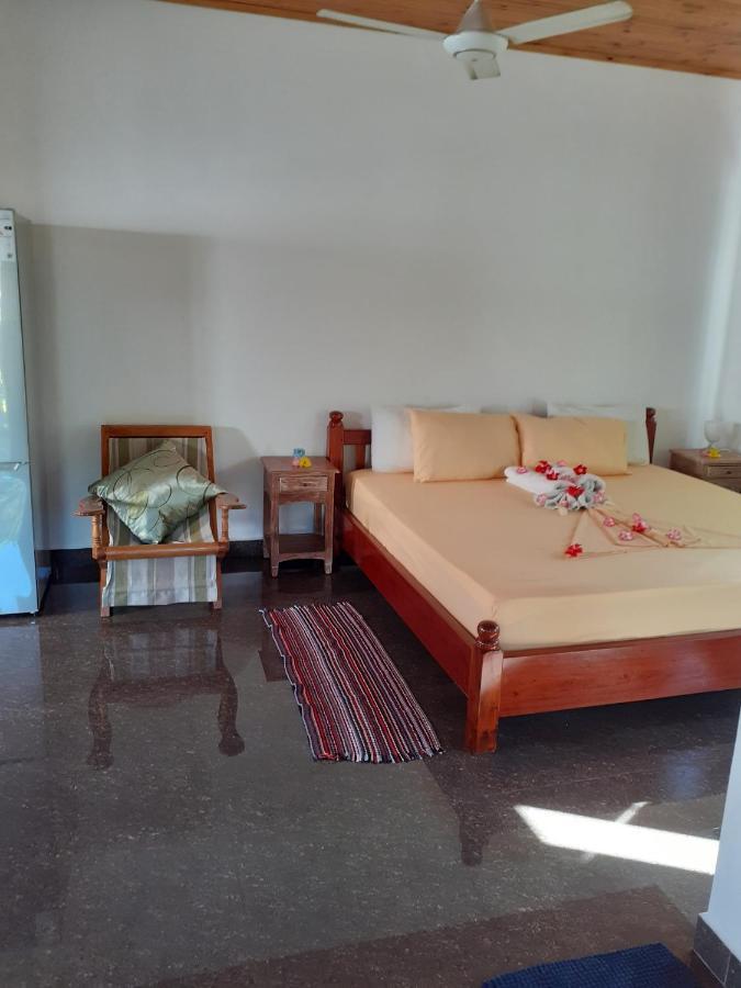 Corner Bay Apartments Beau Vallon,Mahe Victoria Bagian luar foto