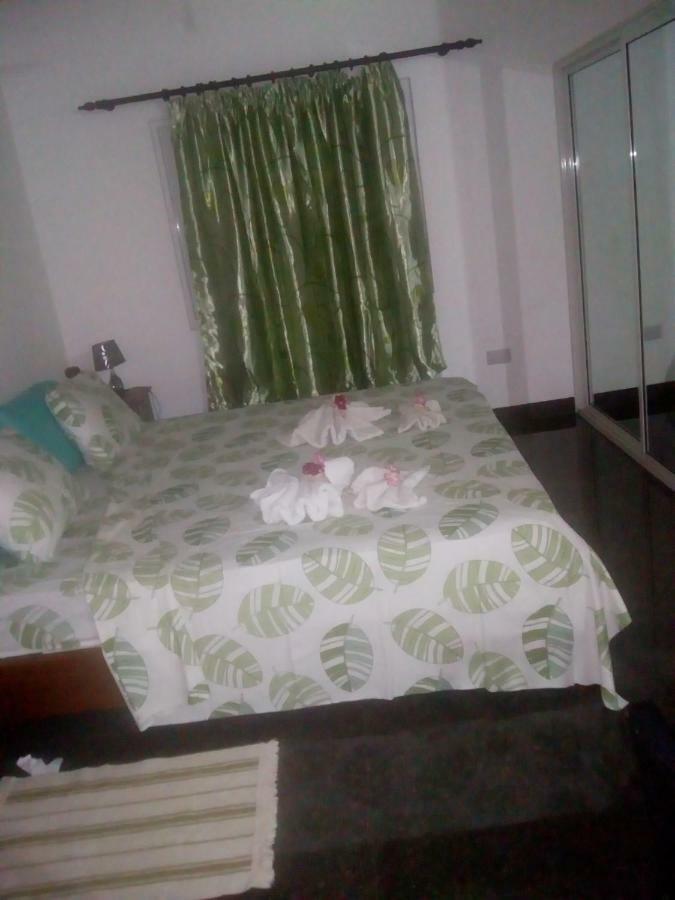 Corner Bay Apartments Beau Vallon,Mahe Victoria Bagian luar foto